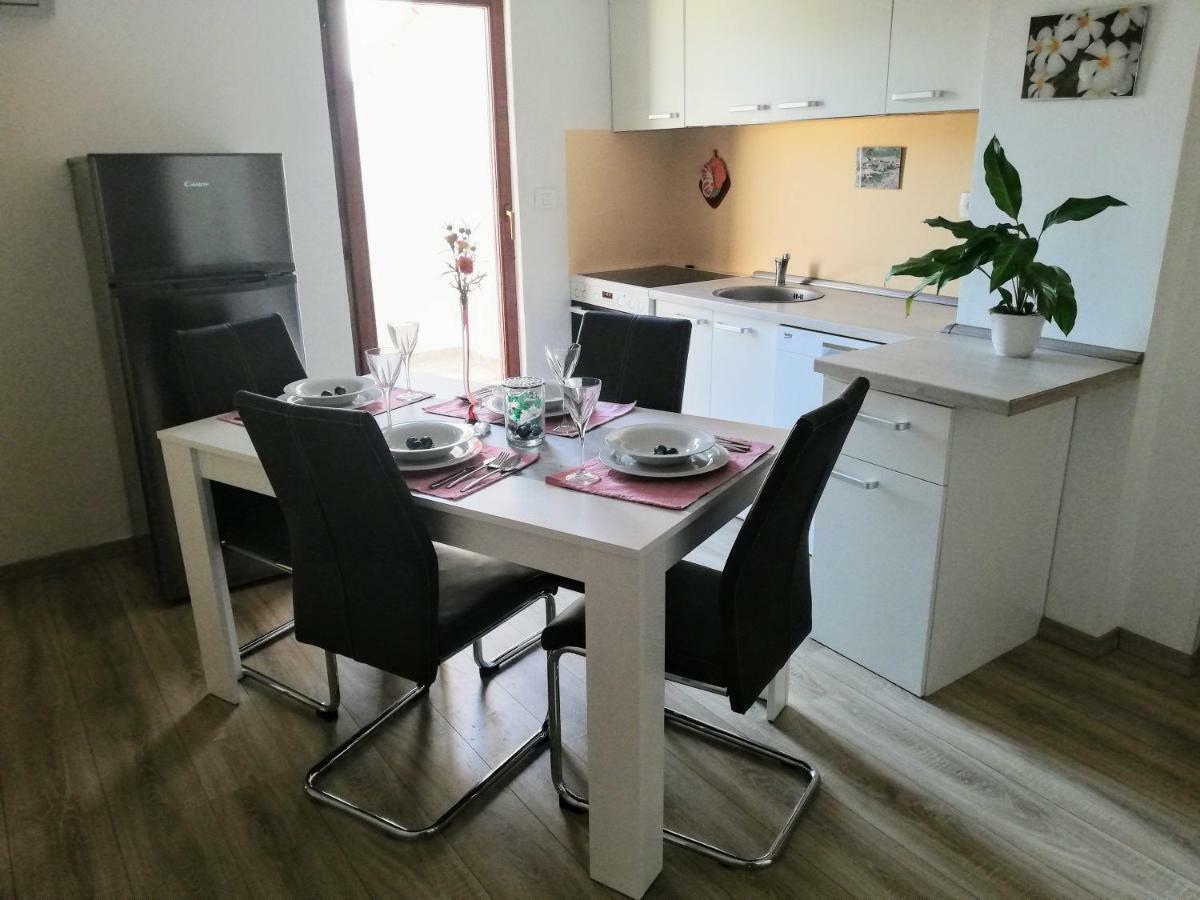 Peaceful View Apartment Копер Екстер'єр фото